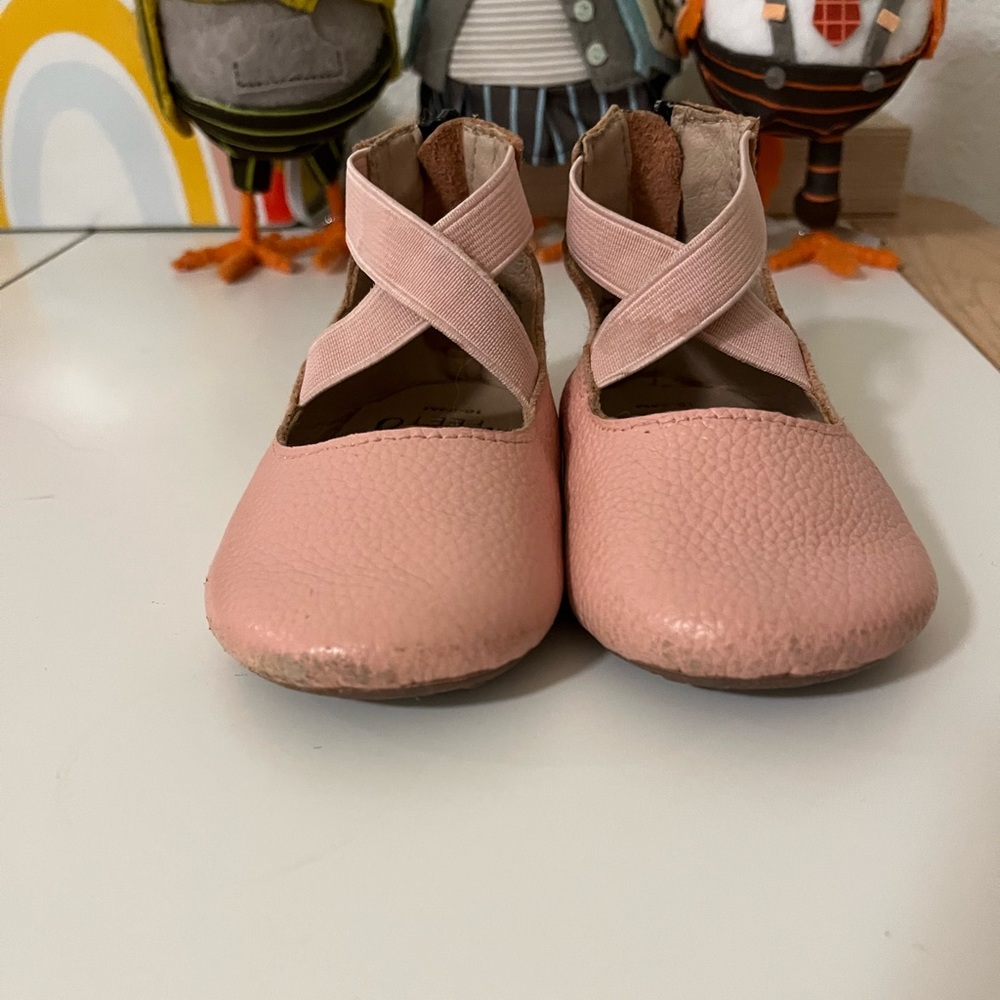 COPY - Monkey feet 18-24m